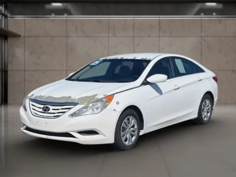 More photos of 2012 Hyundai Sonata GLS Sedan 4D at Synergize Auto LLC, OR