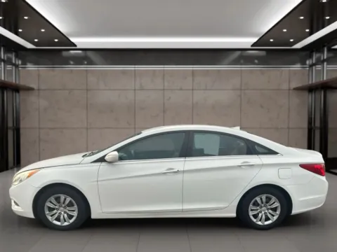 Photos of 2012 Hyundai Sonata GLS Sedan 4D for sale in Dallas, OR at Synergize Auto LLC