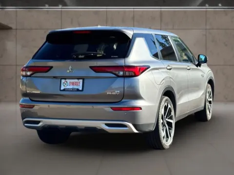 More photos of 2023 Mitsubishi Outlander PHEV SE Sport Utility 4D at Synergize Auto LLC, OR