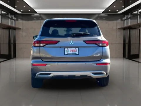 More photos of 2023 Mitsubishi Outlander PHEV SE Sport Utility 4D at Synergize Auto LLC, OR