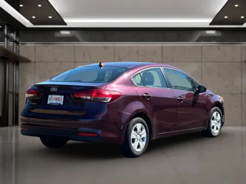 More photos of 2017 Kia Forte LX Sedan 4D at Synergize Auto LLC, OR
