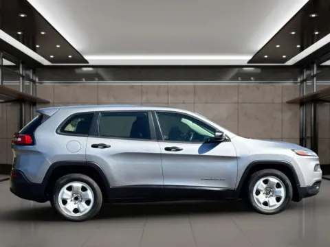 More photos of 2015 Jeep Cherokee Sport SUV 4D at Synergize Auto LLC, OR