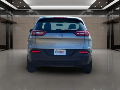 Another view of 2015 Jeep Cherokee Sport SUV 4D for sale in Dallas, OR at Synergize Auto LLC