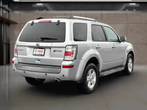 More photos of 2010 Mercury Mariner Hybrid Sport Utility 4D at Synergize Auto LLC, OR