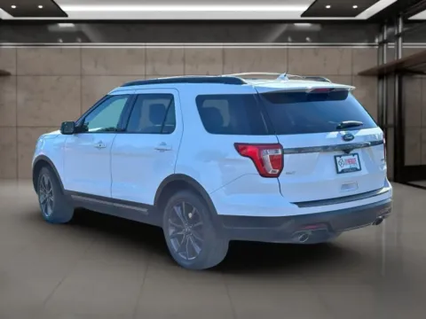 Another view of 2018 Ford Explorer XLT Sport Utility 4D for sale in Dallas, OR at Synergize Auto LLC