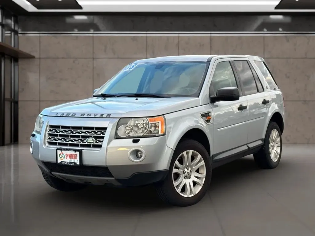 White 2008 Land Rover LR2 SE Sport Utility 4D for sale in Dallas, OR