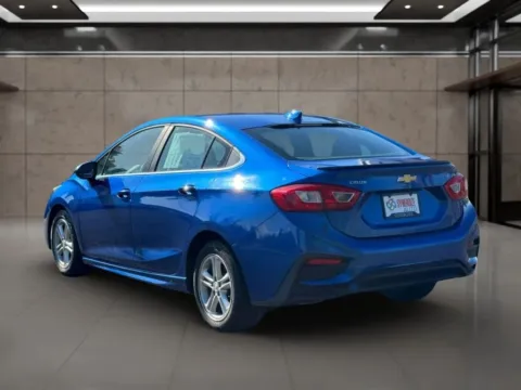 Another view of 2017 Chevrolet Cruze LT Sedan 4D for sale in Dallas, OR at Synergize Auto LLC