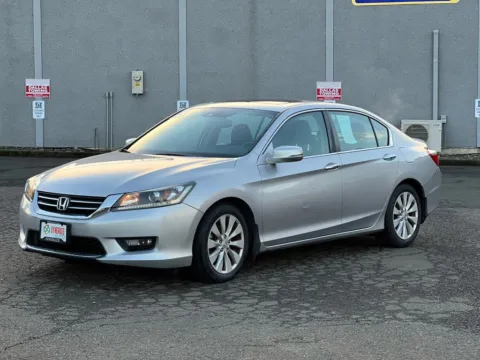 More photos of 2015 Honda Accord EX-L Sedan 4D at Synergize Auto LLC, OR