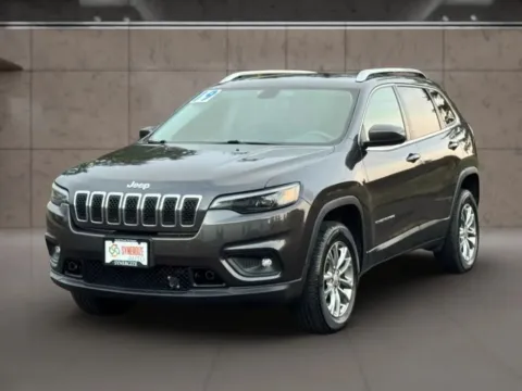 Gray 2019 Jeep Cherokee Latitude Plus Sport Utility 4D for sale in Dallas, OR