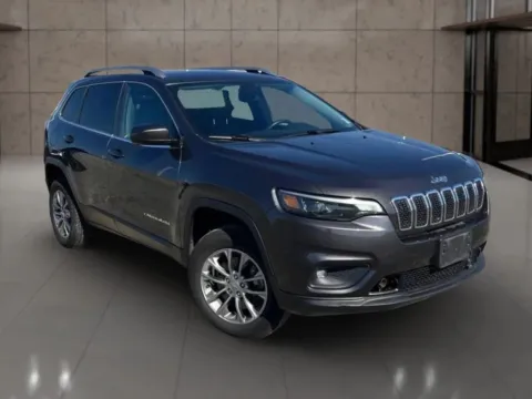 Photos of 2019 Jeep Cherokee Latitude Plus Sport Utility 4D for sale in Dallas, OR at Synergize Auto LLC