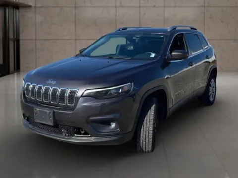 Green 2019 Jeep Cherokee Latitude Plus Sport Utility 4D for sale in Dallas, OR