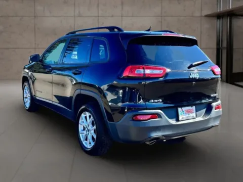 Another view of 2017 Jeep Cherokee Sport SUV 4D for sale in Dallas, OR at Synergize Auto LLC