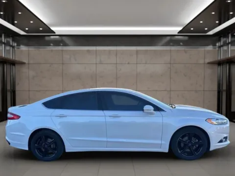 Photos of 2016 Ford Fusion SE Sedan 4D for sale in Dallas, OR at Synergize Auto LLC