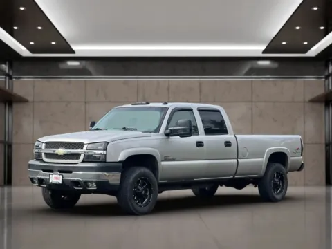 Another view of 2004 Chevrolet Silverado 2500 HD Crew Cab LS Pickup 4D 8 ft for sale in Dallas, OR at Synergize Auto LLC