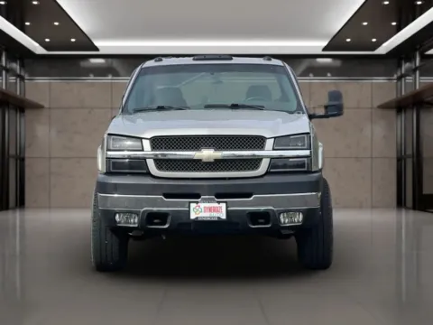 Photos of 2004 Chevrolet Silverado 2500 HD Crew Cab LS Pickup 4D 8 ft for sale in Dallas, OR at Synergize Auto LLC