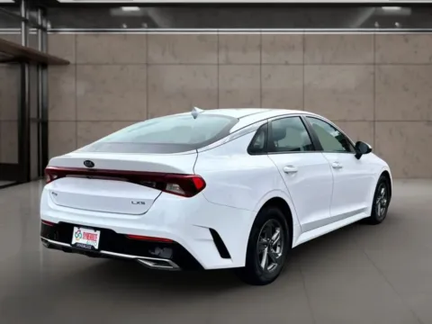 More photos of 2021 Kia K5 LXS Sedan 4D at Synergize Auto LLC, OR