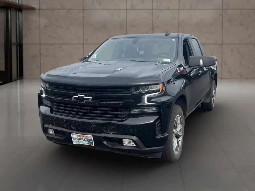 Black 2021 Chevrolet Silverado 1500 Crew Cab RST Pickup 4D 5 3/4 ft for sale in Dallas, OR