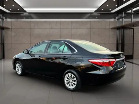 Another view of 2016 Toyota Camry LE Sedan 4D for sale in Dallas, OR at Synergize Auto LLC