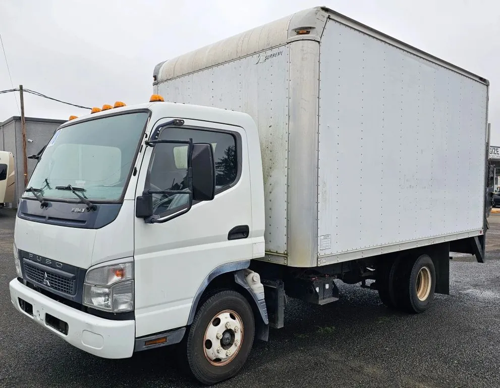 Unknown 2008 Mitsubishi Fuso FE 145 for sale in Dallas, OR