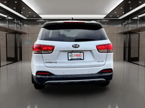 More photos of 2017 Kia Sorento EX Sport Utility 4D at Synergize Auto LLC, OR