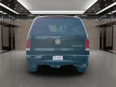 More photos of 2002 Cadillac Escalade Sport Utility 4D at Synergize Auto LLC, OR