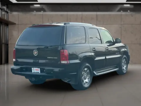 More photos of 2002 Cadillac Escalade Sport Utility 4D at Synergize Auto LLC, OR