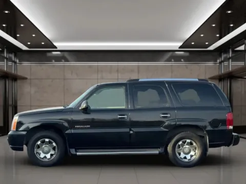 Photos of 2002 Cadillac Escalade Sport Utility 4D for sale in Dallas, OR at Synergize Auto LLC