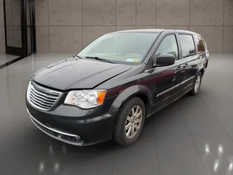 More photos of 2011 Chrysler Town & Country Touring-L Minivan 4D at Synergize Auto LLC, OR