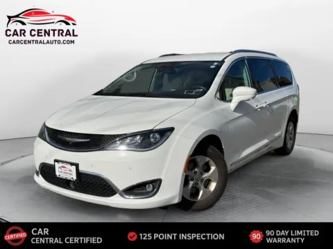 White 2017 Chrysler Pacifica Touring L Plus for sale in Wallingford, CT