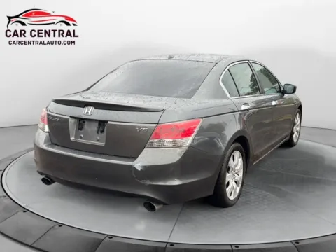 More photos of 2009 Honda Accord EX-L at Car Central Wallingford, CT