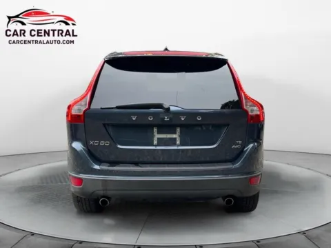 More photos of 2010 Volvo XC60 T6 at Car Central Wallingford, CT