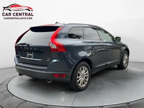 More photos of 2010 Volvo XC60 T6 at Car Central Wallingford, CT