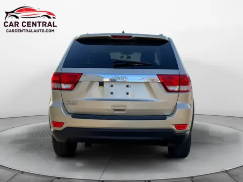 More photos of 2011 Jeep Grand Cherokee Laredo at Car Central Wallingford, CT