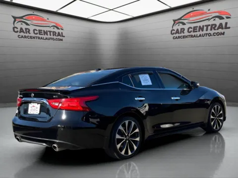More photos of 2016 Nissan Maxima SR at Car Central Wallingford, CT