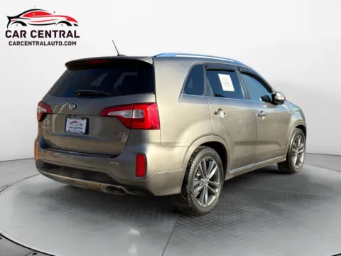 More photos of 2014 Kia Sorento Limited V6 at Car Central Wallingford, CT