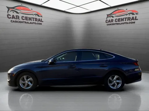 Photos of 2020 Hyundai Sonata SE for sale in Wallingford, CT at Car Central Wallingford