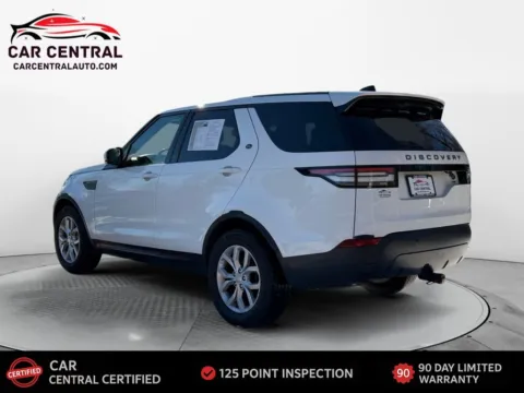 Another view of 2020 Land Rover Discovery SE for sale in Wallingford, CT at Car Central Wallingford