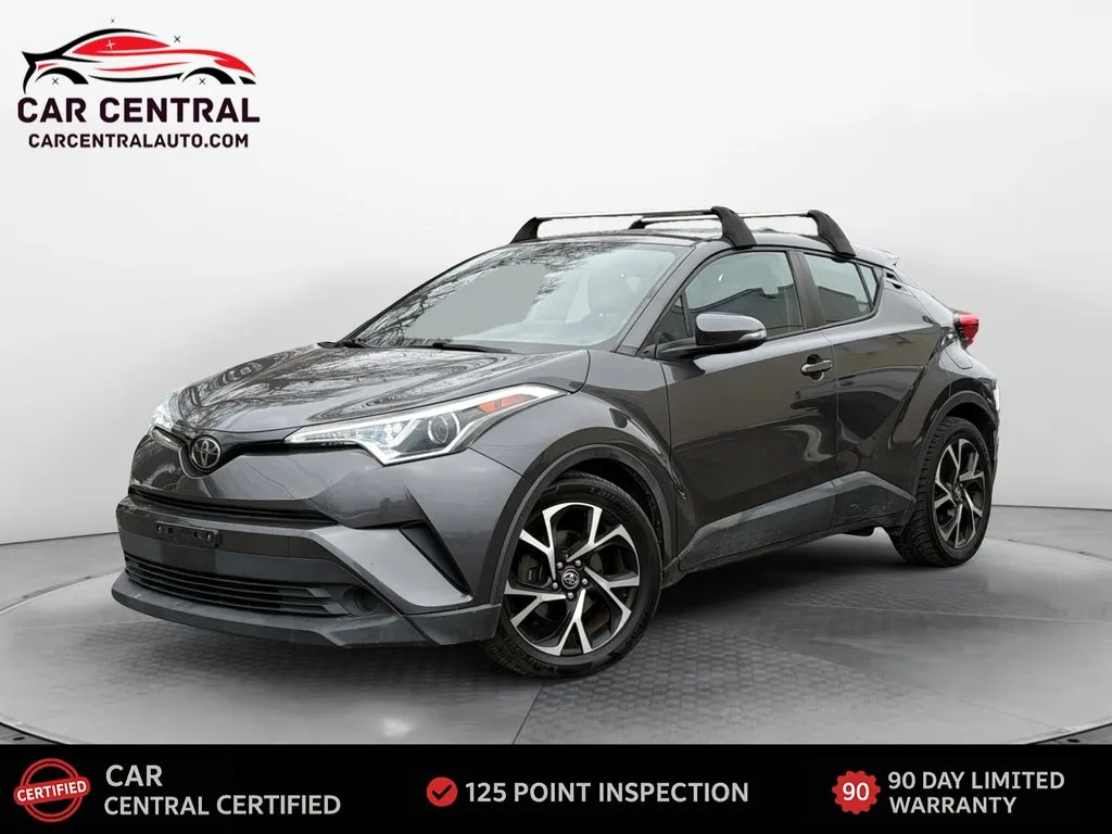 2019 Toyota C-HR XLE's photo