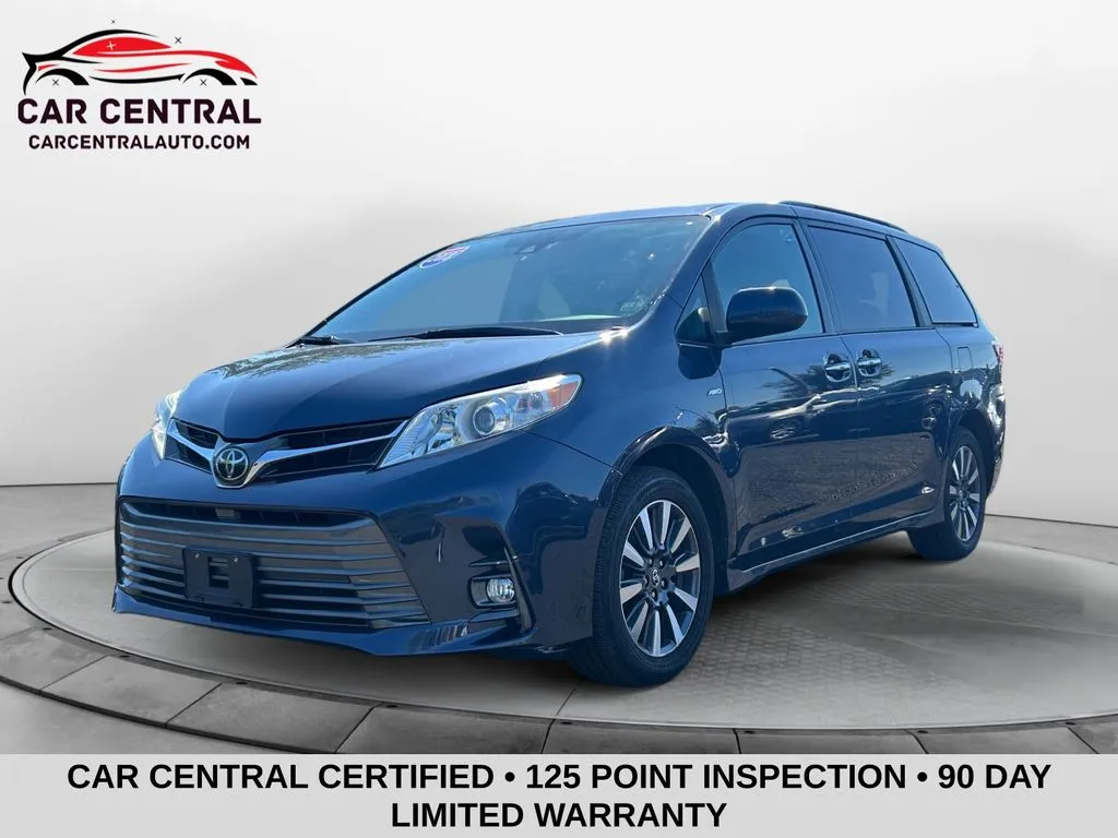 Blue 2018 Toyota Sienna XLE for sale in Wallingford, CT