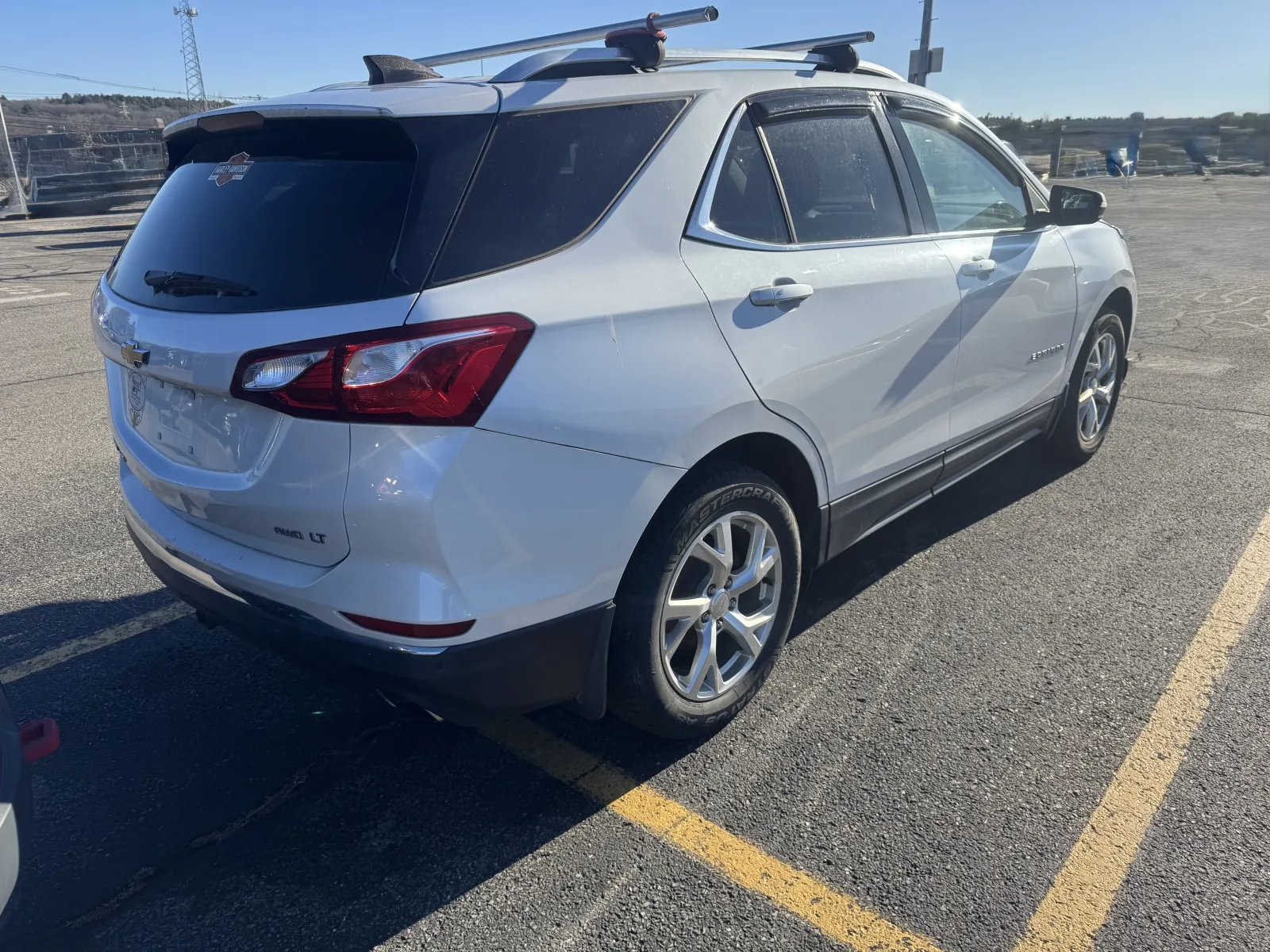 2018 Chevrolet Equinox LT's photo