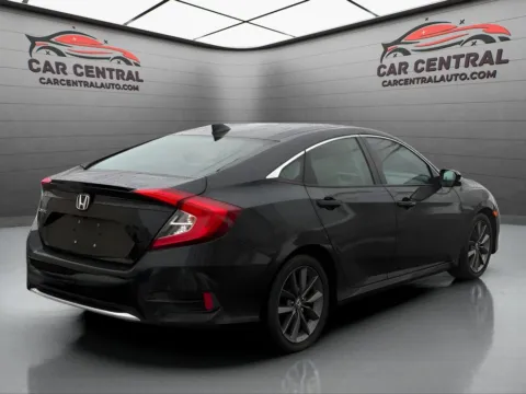More photos of 2021 Honda Civic EX-L at Car Central Wallingford, CT
