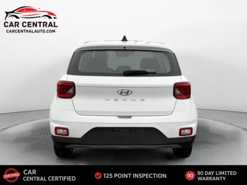 More photos of 2021 Hyundai Venue SE at Car Central Wallingford, CT