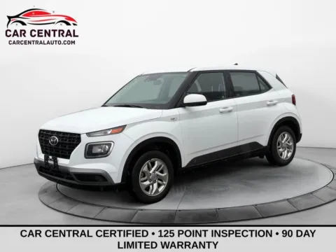 White 2021 Hyundai Venue SE for sale in Wallingford, CT