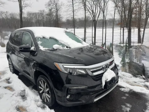More photos of 2021 Honda Pilot EX-L at Car Central Wallingford, CT