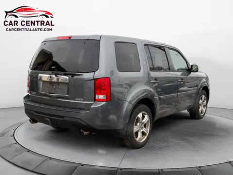 More photos of 2012 Honda Pilot EX-L at Car Central Wallingford, CT