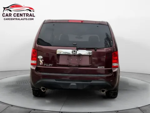 More photos of 2013 Honda Pilot EX-L at Car Central Wallingford, CT