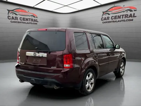 More photos of 2013 Honda Pilot EX-L at Car Central Wallingford, CT