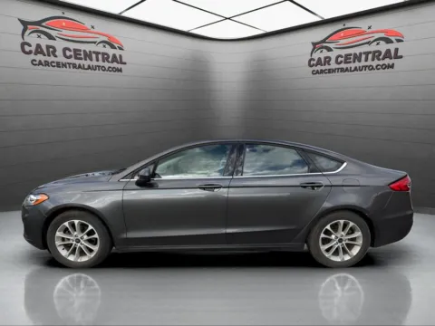 Photos of 2020 Ford Fusion SE for sale in Wallingford, CT at Car Central Wallingford