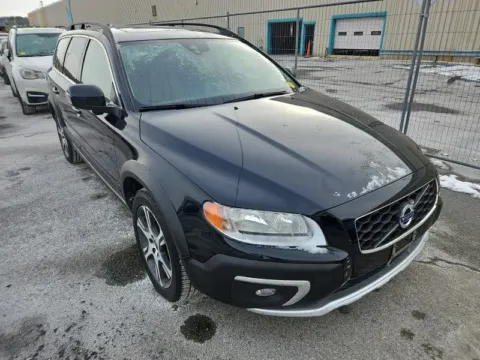 Black 2015 Volvo XC70 T6 for sale in Wallingford, CT
