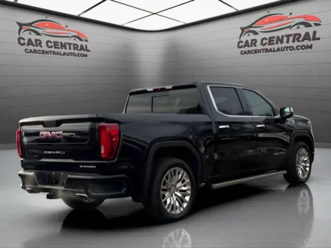 More photos of 2019 GMC Sierra 1500 Denali at Car Central Wallingford, CT